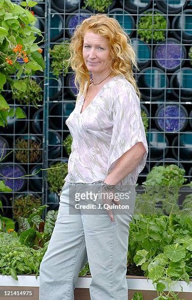 133 Charlie Dimmock Photos & High Res Pictures